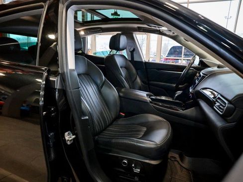 Used 2022 Maserati Levante Modena image 26