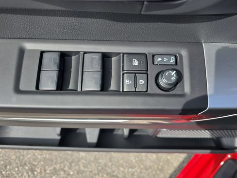 Used 2024 Toyota Sequoia Platinum image 25