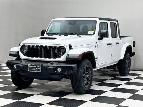 New 2025 Jeep Gladiator Sport image 4