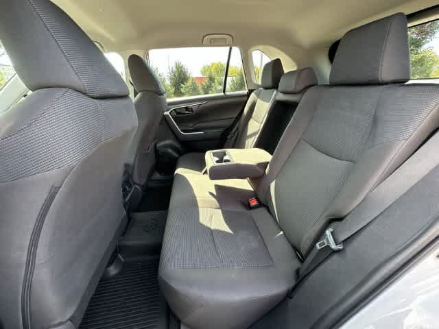 Used 2023 Toyota RAV4 LE AWD/4WD image 17
