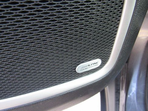 Used 2021 Jeep Compass Limited w/ Sun and Sound Group image 17