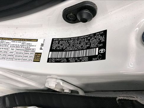 Used 2024 Toyota Corolla SE FWD image 32