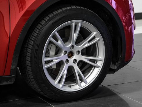 Used 2023 Tesla Model Y AWD image 52