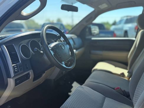 Used 2013 Toyota Tundra 4x4 Double Cab w/ Tow Pkg image 13