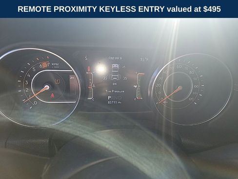 Used 2019 Jeep Wrangler Unlimited Sahara image 14