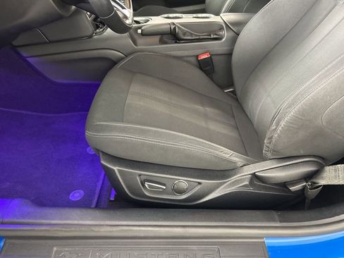 Used 2019 Ford Mustang GT RWD image 29