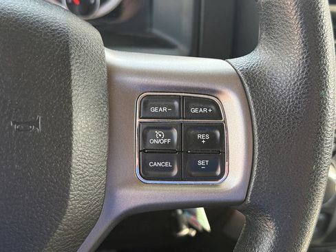 Used 2023 RAM 1500 Classic SLT AWD/4WD image 16