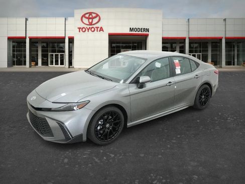 New 2026 Toyota Camry SE FWD image 1