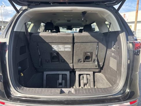 Certified 2022 Kia Carnival SX image 16