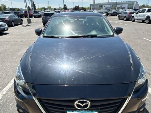 Used 2016 MAZDA MAZDA3 i Touring FWD image 2