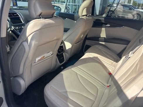 Used 2016 Lincoln MKX Reserve w/ Cargo Utility Package image 5