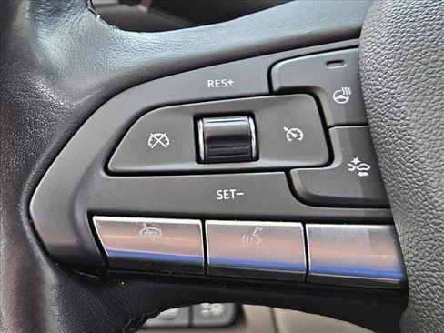 Used 2021 Cadillac XT4 Premium Luxury FWD image 11