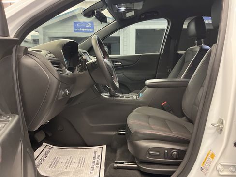 Used 2023 Chevrolet Equinox RS image 10