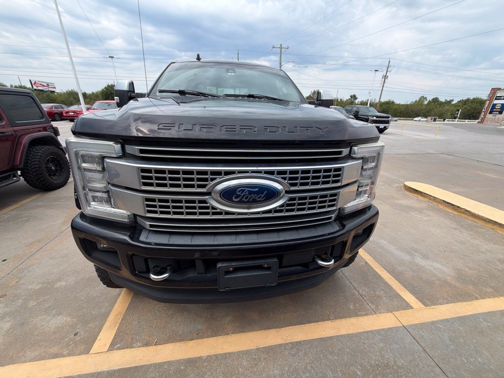 Used 2019 Ford F250 Platinum w/ Platinum Ultimate Package AWD/4WD image 4