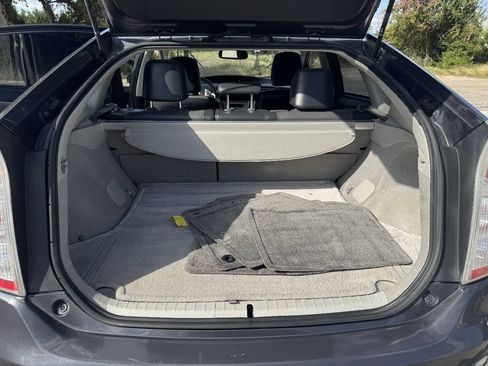 Used 2014 Toyota Prius Four FWD image 29