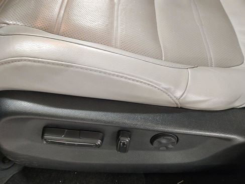 Used 2019 Honda CR-V EX-L image 3