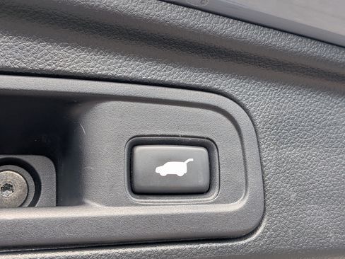 Used 2022 Honda Pilot Touring image 14
