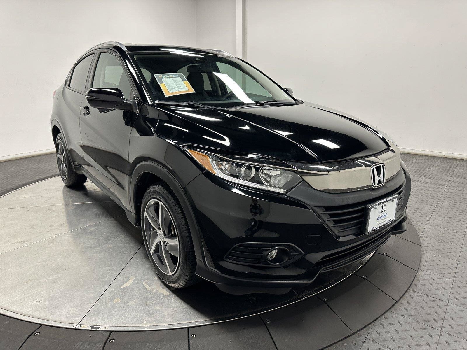 Used 2022 Honda HR-V EX image 2