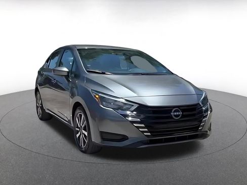 Used 2025 Nissan Versa SV FWD image 2