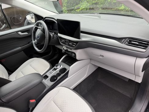 Used 2024 Ford Escape Active w/ Tech Pack #2 image 7