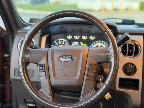 Used 2011 Ford F150 XLT w/ XLT Chrome Pkg image 18