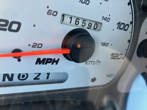 Used 2003 Ford Explorer Sport Trac XLT image 13