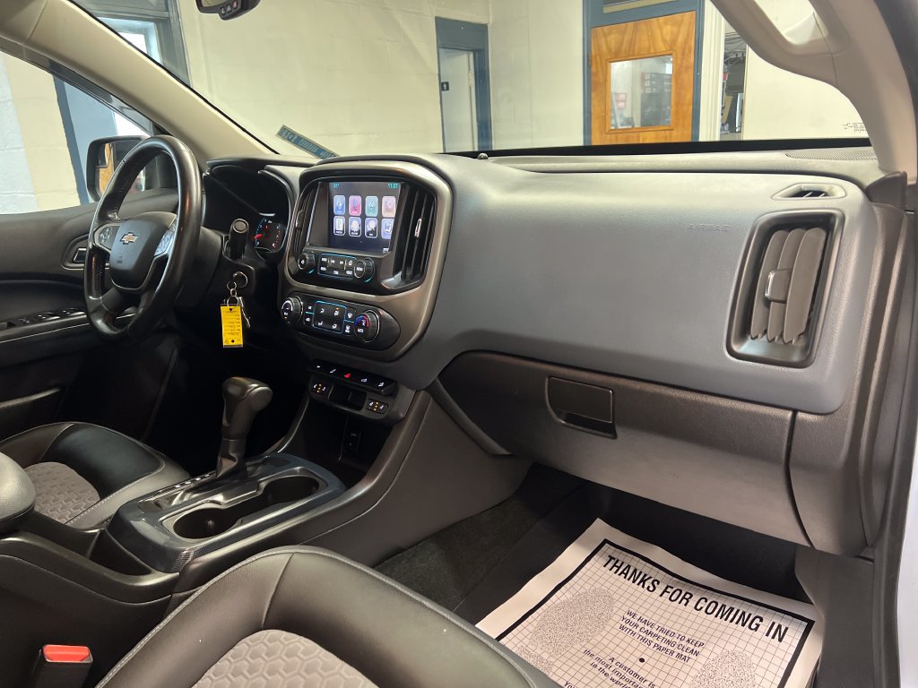 Used 2015 Chevrolet Colorado Z71 w/ LPO, Gearon Divider Package AWD/4WD image 45