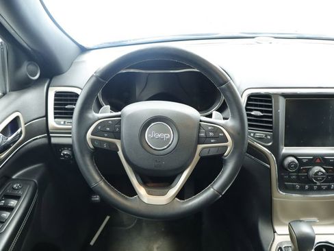 Used 2017 Jeep Grand Cherokee Limited w/ Luxury Group II AWD/4WD image 25
