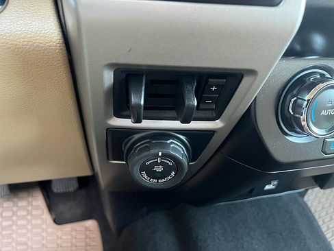 Used 2021 Ford F250 Lariat w/ Lariat Ultimate Package image 42