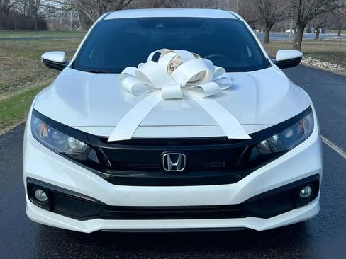 Used 2020 Honda Civic Sport image 2