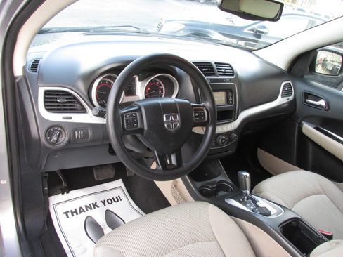 Used 2015 Dodge Journey SXT w/ Flexible Seating Group FWD image 10