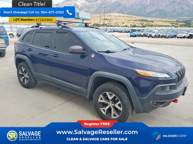 Used 2014 Jeep Cherokee Trailhawk w/ Leather Interior Group AWD/4WD image 5