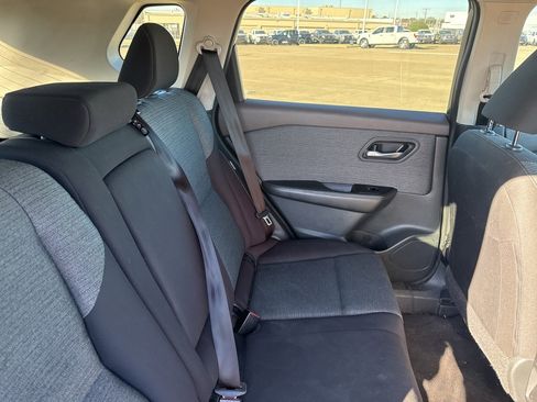 Certified 2023 Nissan Rogue SV image 17