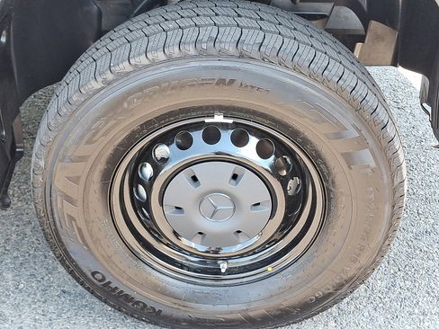 Used 2026 Mercedes-Benz Sprinter 2500 image 12