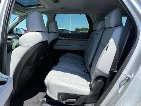 Used 2024 Hyundai Palisade SEL AWD/4WD image 11