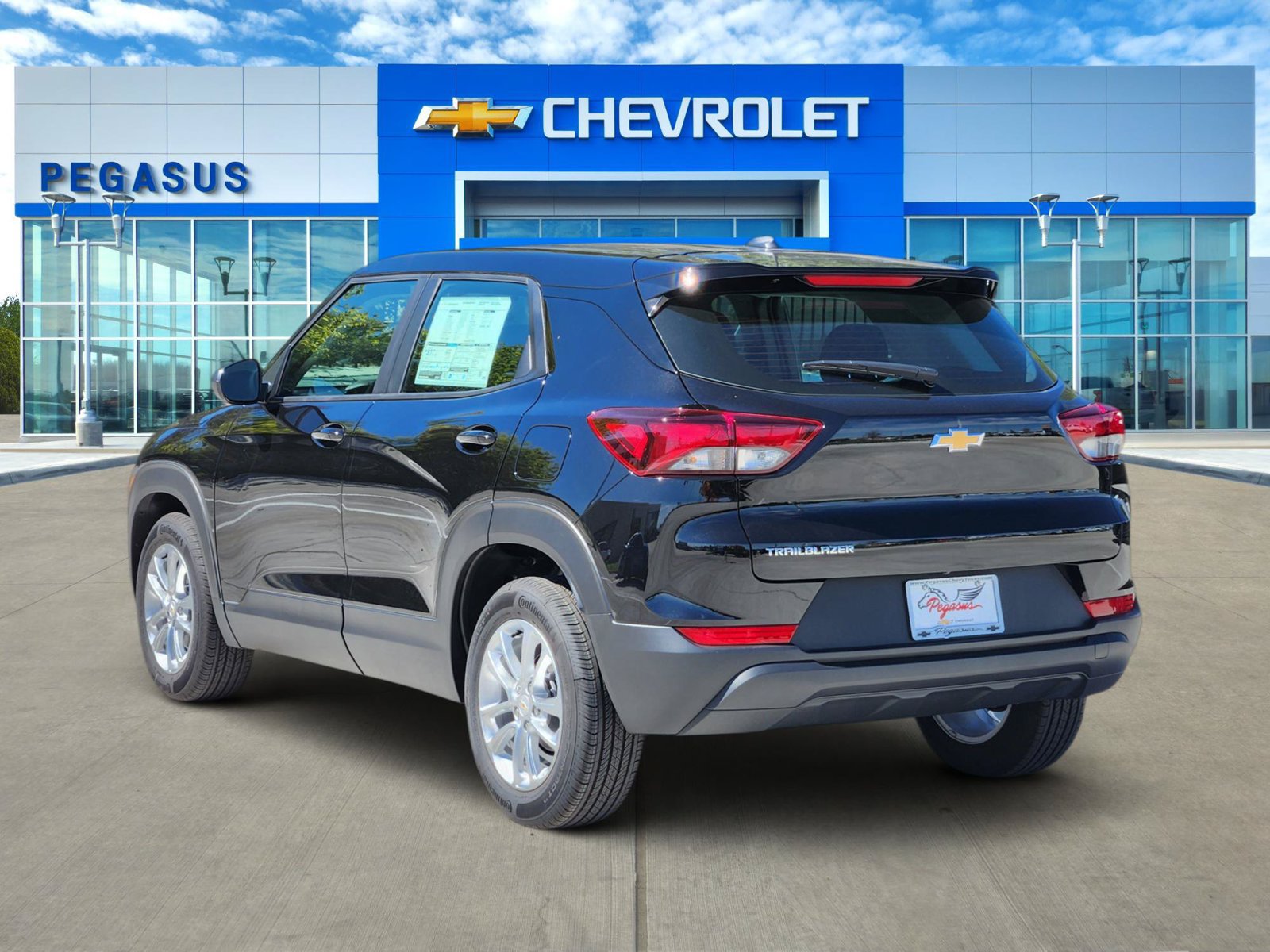 New 2026 Chevrolet TrailBlazer LS FWD image 4
