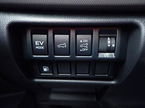 Used 2025 Subaru Forester Sport image 25