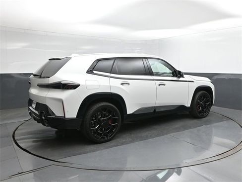 New 2026 BMW XM Label Red w/ M Driver's Package image 11