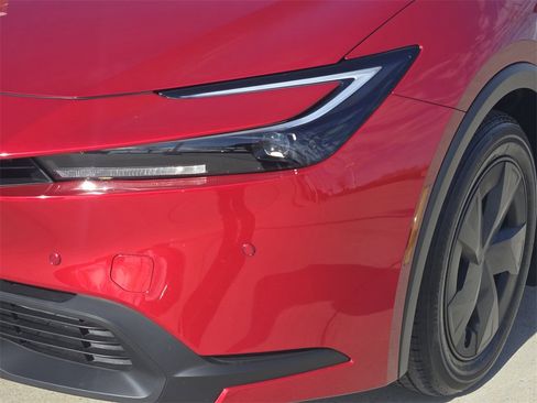 Used 2026 Toyota Prius LE image 10