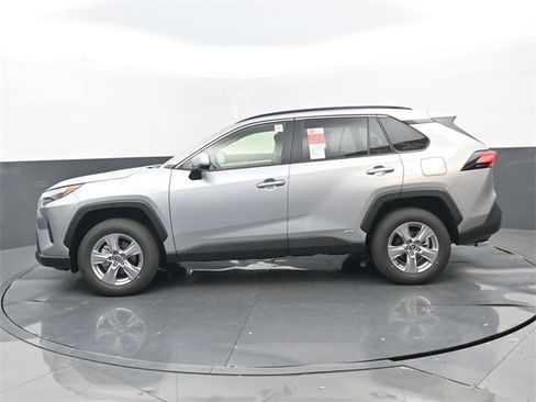 New 2025 Toyota RAV4 XLE image 21