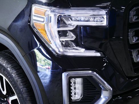 Used 2021 GMC Sierra 1500 AT4 w/ AT4 Preferred Package AWD/4WD image 16