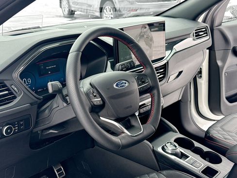 Used 2023 Ford Escape ST-Line Elite w/ Premium Technology Package image 4