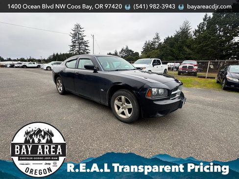 Used 2010 Dodge Charger RWD image 3