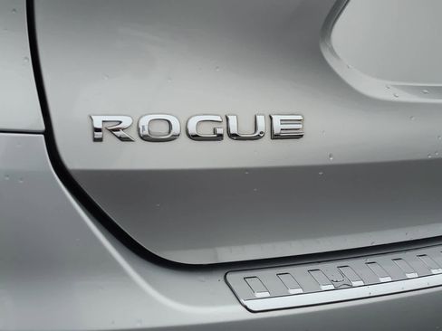 Used 2016 Nissan Rogue S image 15