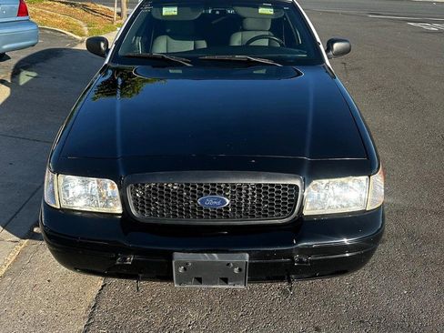 Used 2011 Ford Crown Victoria Police Interceptor w/ Radio Suppression Pkg image 2