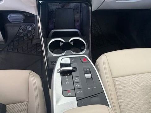 Used 2023 BMW X1 xDrive28i w/ Premium Package image 10