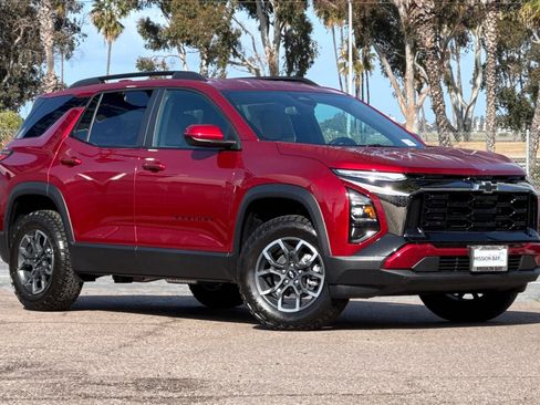 New 2025 Chevrolet Equinox ACTIV image 2