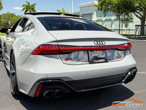 Used 2022 Audi RS 7 Sportback w/ Black Optic Package AWD/4WD image 57