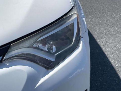 Used 2017 Toyota RAV4 XLE image 12