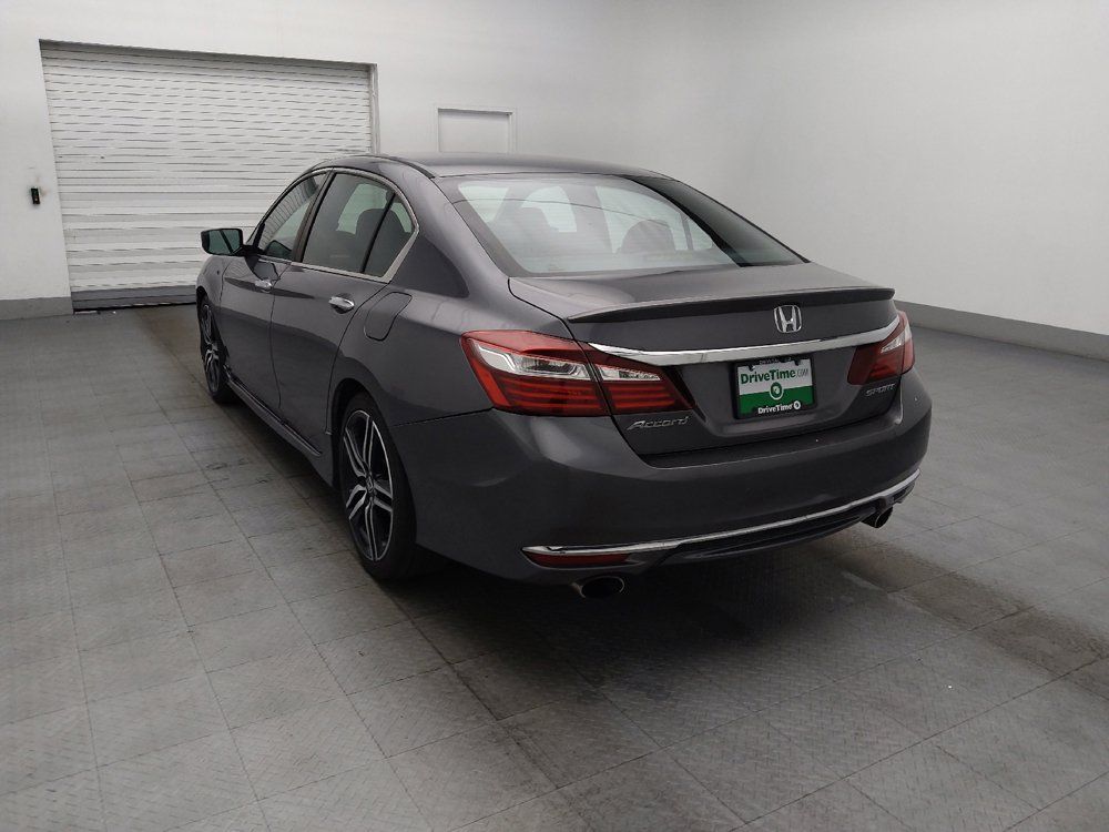 Used 2017 Honda Accord Sport image 5